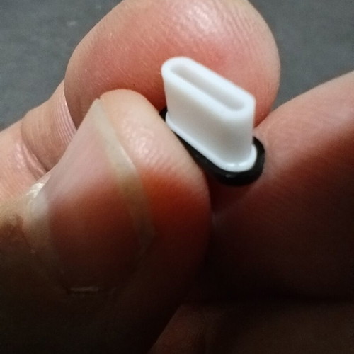 Mobile Charging Port Covers type-c new, set of 4 with cleaning brush