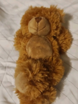 Stuffed bear reclining like new, ideal for babies