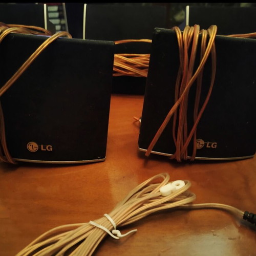 LG LHS-36SES Home Cinema Speakers set of 5 used with cables and accessories