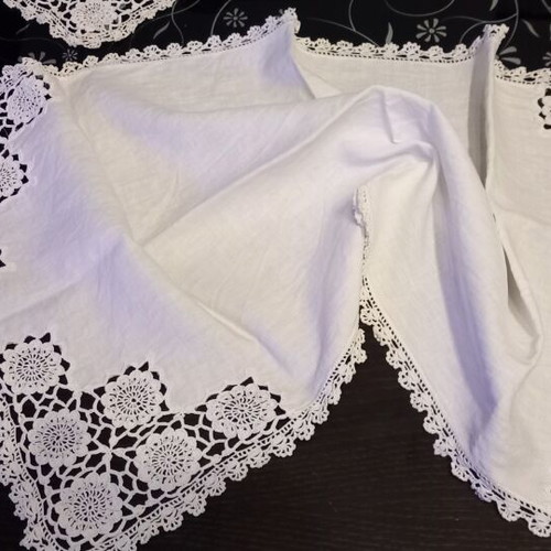 Handmade set of 6 table linens like new