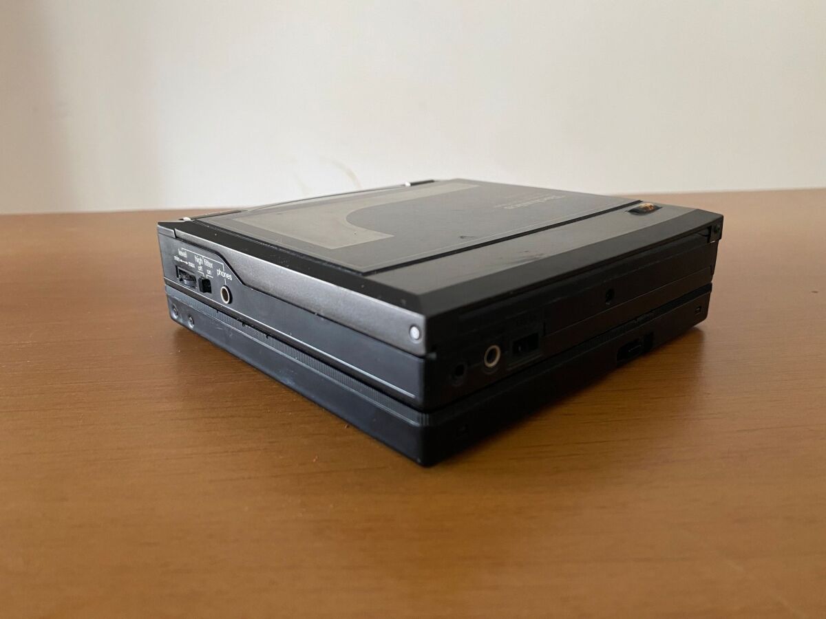 Technics SL-XP5 portable CD player with… - € 450,00 - Vendora.cy