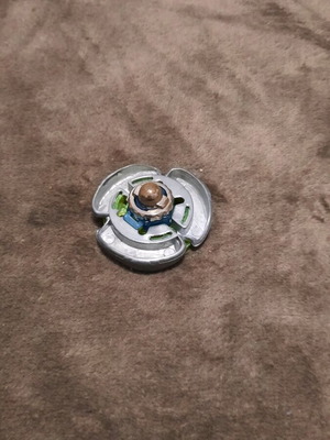 Beyblade 48 spinning top used