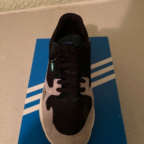 Adidas Falcon 41 1/3 used multicolor sports shoes