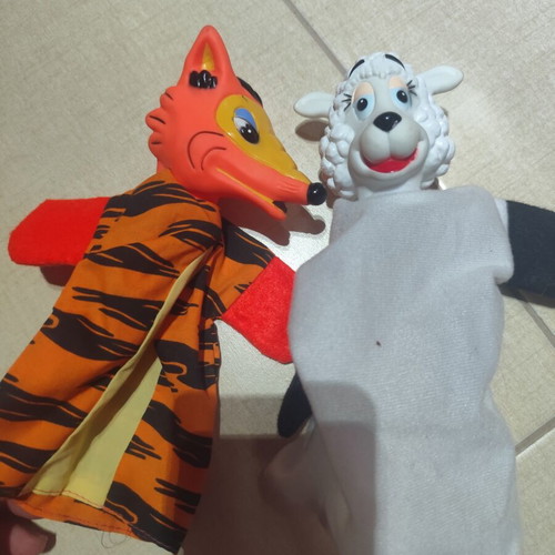 Puppet theater puppets like new, fox and goat set of 2