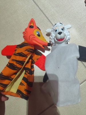 Puppet theater puppets like new, fox and goat set of 2