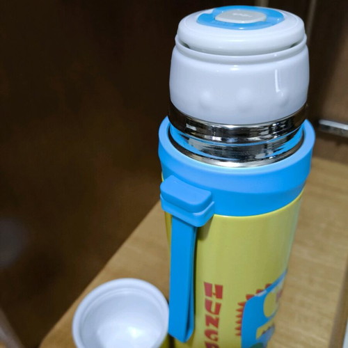 Thermos like new with silicone handle