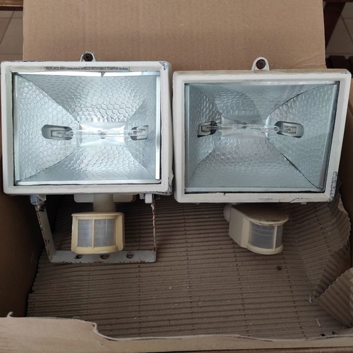 Floodlights with photocell used, white color