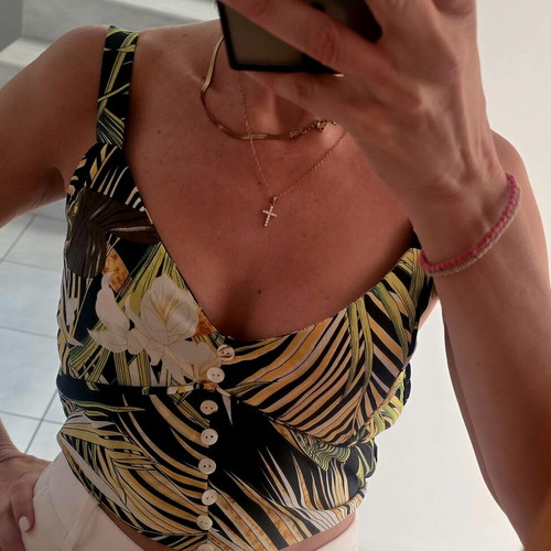 Crop top with exotic tropical print and adjustable straps, size T3