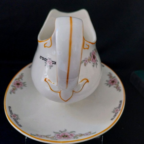 Alfred Meakin England vintage sauceboat