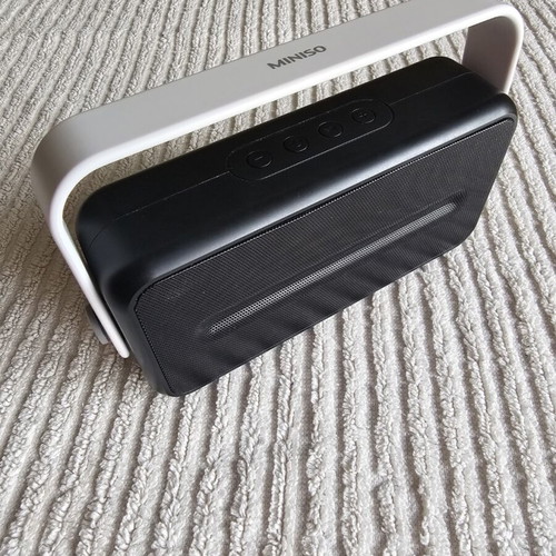 Miniso wireless Bluetooth speaker like new, black/white