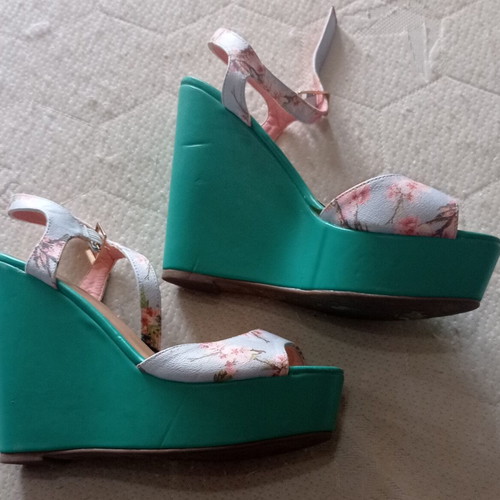 Axel platforms like new, multicolored, size 39