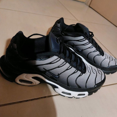 Nike Air Max TN used men's athletic shoes size 40.5