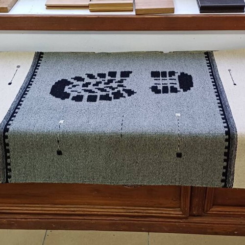 Wool rug new, size 142x62 cm