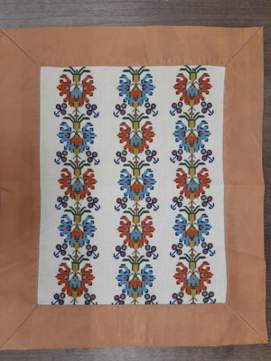 Floral towel new, dimensions 40cm x 48cm