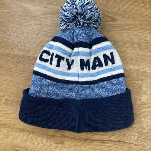 Manchester City Kids Hat like new, white and blue