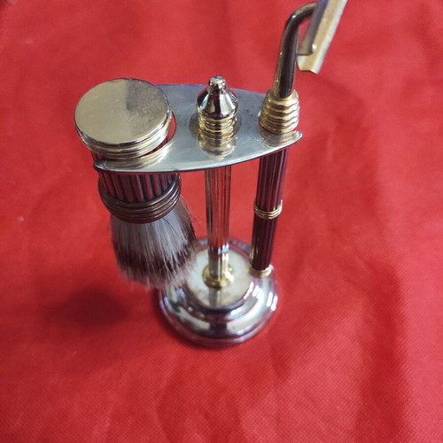 Vintage shaving set new gold-plated metal on tennis racket base