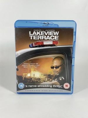 Lakeview Terrace Blu-ray like new with English subtitles