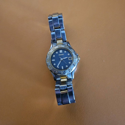 Seiko vintage 1995 wristwatch women's used quartz 7N82