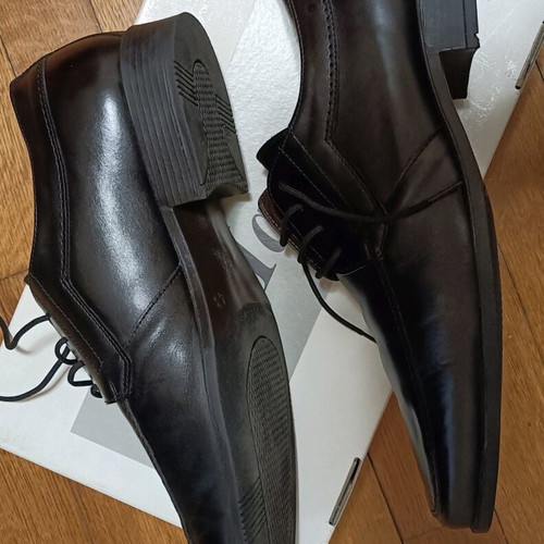 Leather men's shoes size 43 like new, black