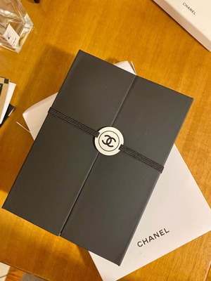 Chanel тефтер нов с молив и ластик