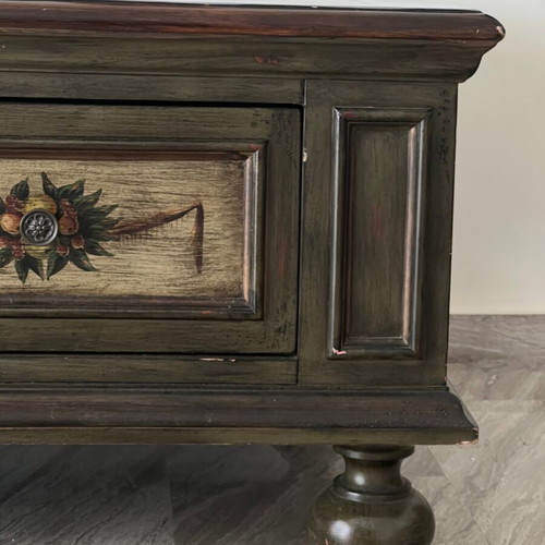 Coffee table used with storage space