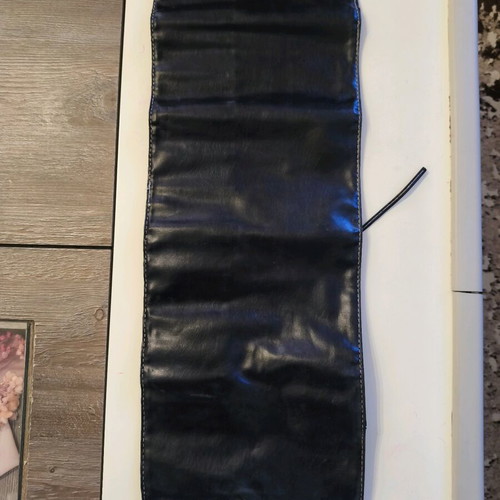 Makeup brush holder like new, black synthetic leather