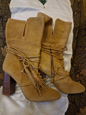 Leader boots new, size 40