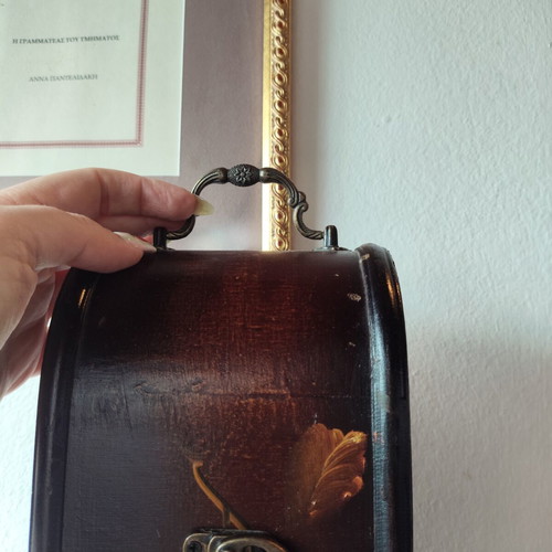Wooden wine bottle case used