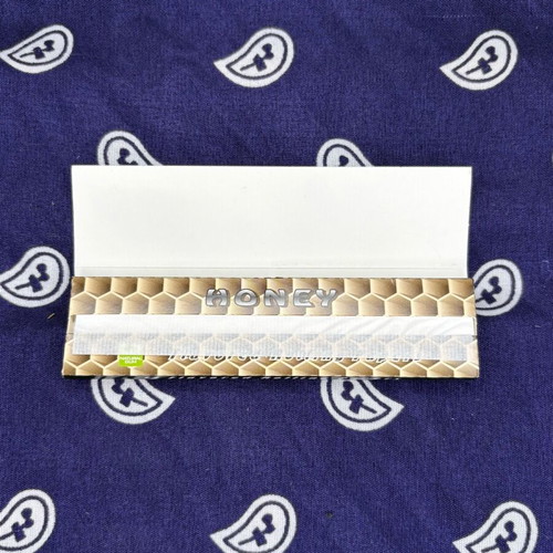 Hornet Flavoured Rolling Papers Honey King Size, new, 32 sheets