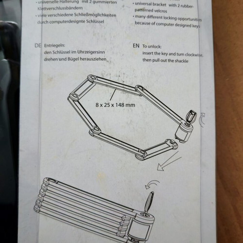 Bicycle locking mechanism new, 6 steel links with plastic coating