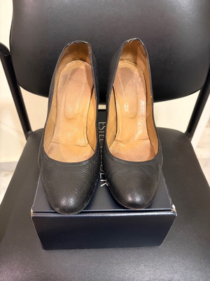 Haralas pumps used, black leather, 6 cm heel, size 40