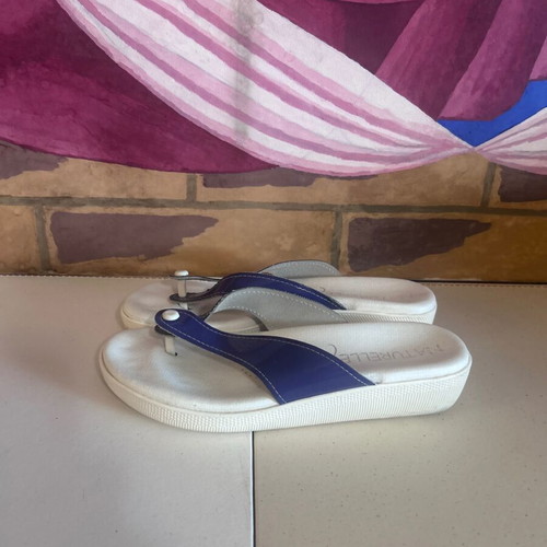 Naturelle Anatomical Flip Flop Sandals Size 41 Like New White Mauve
