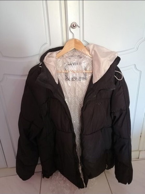 Ανδρικό μπουφάν Bershka με κουκούλα σαν καινούργιο, μαύρο, μέγεθος S