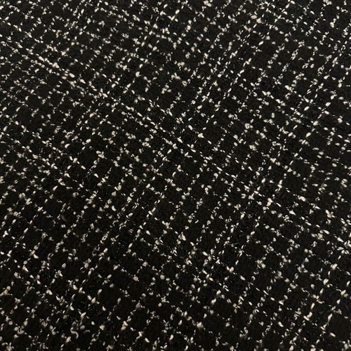 Checked skirt used, black and white, size L/XL