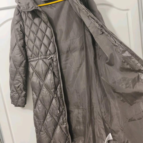 Women's long quilted coat DOCA size M like new, brown/gray