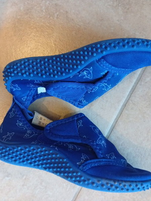 Children's beach shoes size 25 used, very good condition