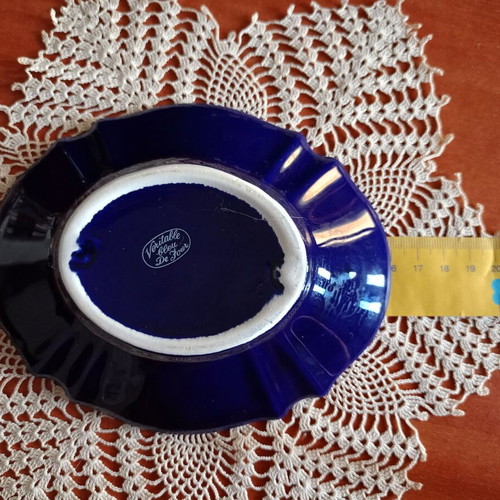 Oval blue vintage plate like new with colorful floral details