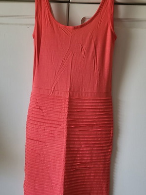 Vero Moda dress like new, size XS, red and orange
