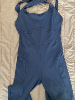 Assos women's sports jumpsuit like new, gray, size L