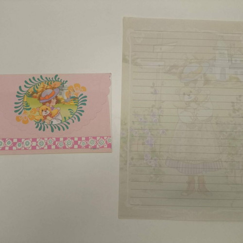 Vintage letter writing paper and envelope like new