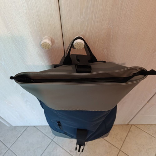 Rolltop Backpack unisex, like new, gray and blue
