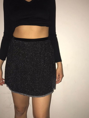 Skirt new, size small