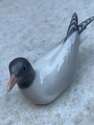 Royal Copenhagen Seagull porcelain figurine 1468, 1962