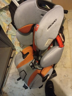 Παιδικό καθισματάκι αυτοκινήτου Recaro σαν καινούργιο, γκρι χρώμα