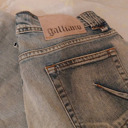 Galliano original women's skinny jeans like new, size 29