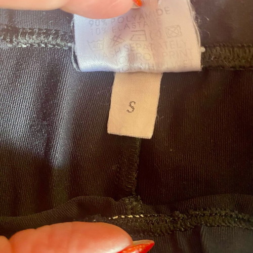 Woman's sports legging and bra used, black, sizes S and M