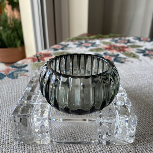 Glass candle holders set with 2 tealights like new
