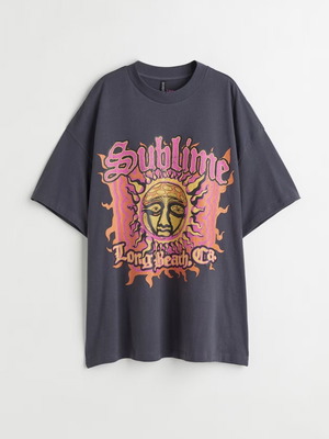 H&M T-shirt with print like new, oversized fit, size XS