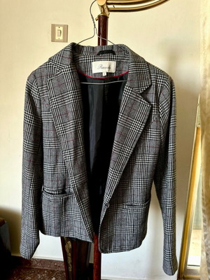 Peacocks women's checked grey jacket size small like new
