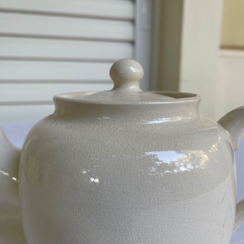 Price Bros tea set used, includes teapot, sugar bowl and two jugs